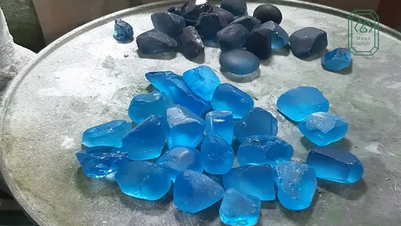 سنگ راف توپازهای سوییسی و لندنی